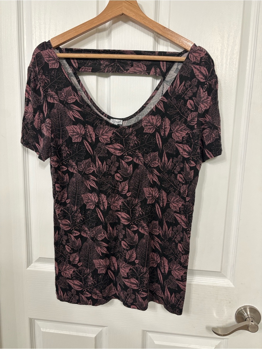 Bootlegger Kismet Fall Leaves Scoop Neck Tee